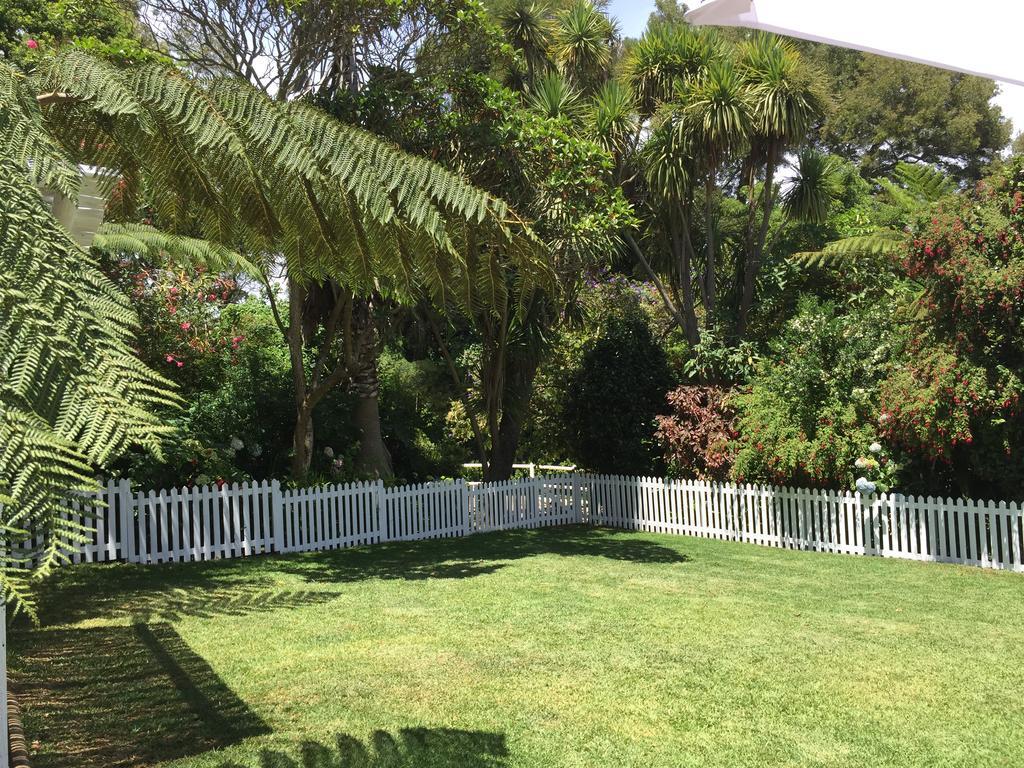 The White Manor Bed & Breakfast Cape Town Room photo